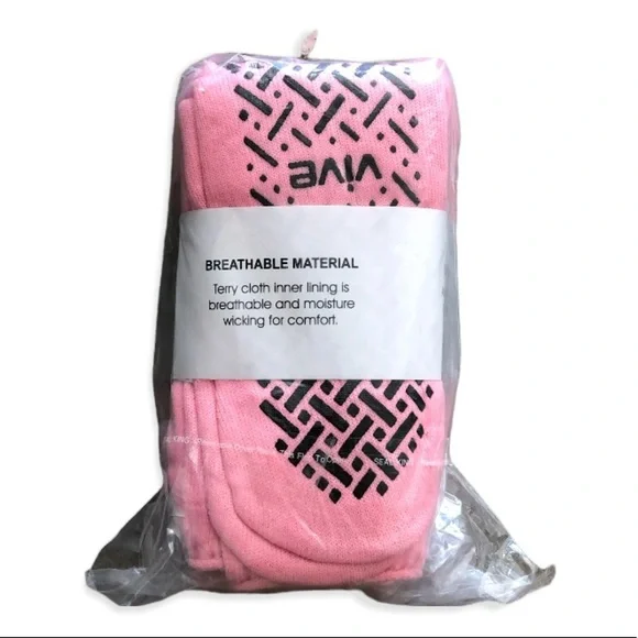 Vive Non Slip Socks - Picture 3 of 4